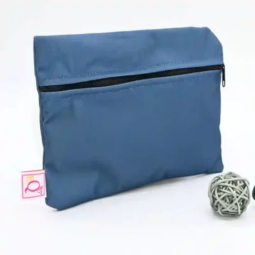 1 pochette multifonction – coloris au choix